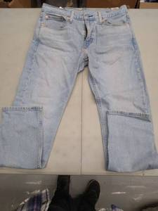 lot 30484 image: Womans Jeans
