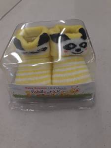 lot 29968 image: Fiddlesticks Baby Booties For Infant Girl 0-6 Months