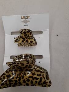 lot 29978 image: Mixit hair clips