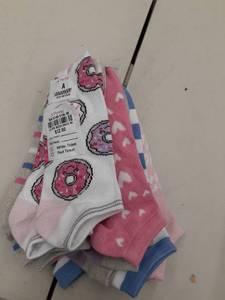 lot 29986 image: 6pk girls sox
