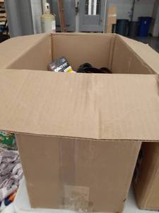 lot 29999 image: miscellaneous box of belts
