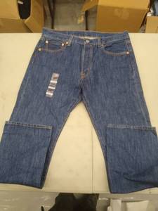 lot 30513 image: Jeans