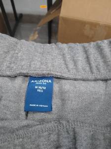lot 30522 image: Girls Pants