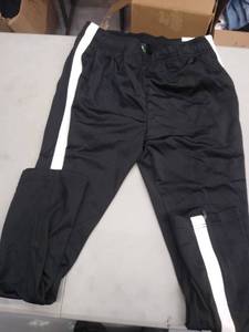 lot 30523 image: Sweatpants