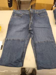 lot 30529 image: Mens Jeans