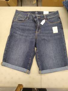 lot 30531 image: Womans Shorts