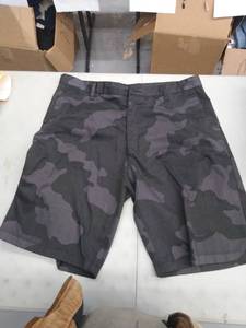 lot 30543 image: Shorts