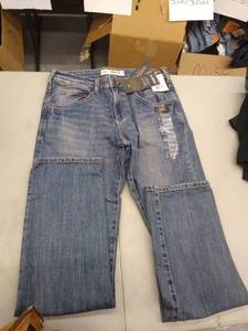 lot 30552 image: Boys Jeans