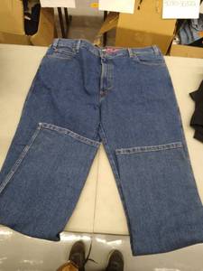 lot 30554 image: Mens Jeans