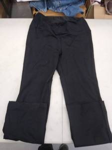 lot 30579 image: Womans Yoga Pants