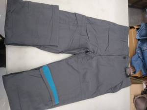lot 30592 image: Mens Pants