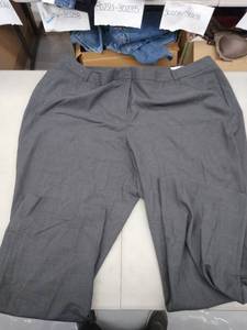 lot 30595 image: Womans Dress Pants