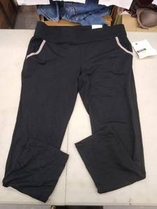 lot 30596 image: Womens Leggings