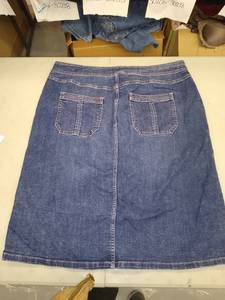 lot 30605 image: Womans Skirt