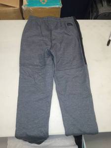 lot 30634 image: Boys Sweatpants