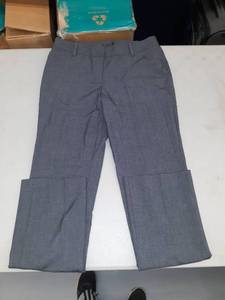 lot 30648 image: Women Dress Pants