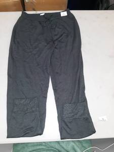 lot 30659 image: Girls Pants