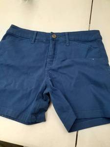 lot 30712 image: Womens shorts