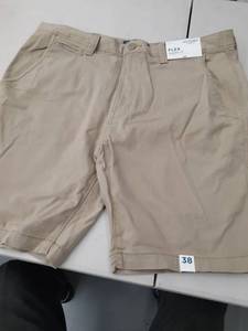 lot 30714 image: Mens shorts