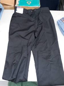 lot 30735 image: Mens Dress Pants