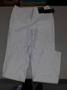 lot 30775 image: Womans Dress Pants