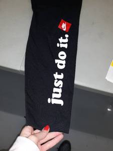 lot 30785 image: Nike Leggings