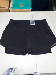 lot 30793 image: Womans Shorts