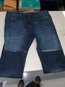lot 30838 image: Mens Jeans
