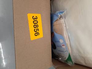 lot 30856 image: miscellaneous box