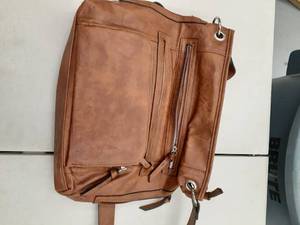 lot 33551 image: Bueno purse