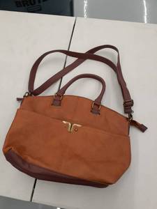 lot 33571 image: Bueno purse