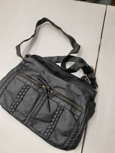 lot 33587 image: Bueno purse