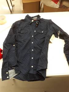 lot 33627 image: Mens shirt MEDUIM