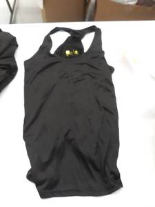 lot 33673 image: Womens tank top.small