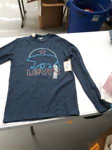lot 33689 image: Junior boys small shirt