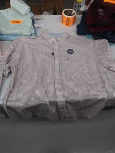 lot 33692 image: mens large long sleeve