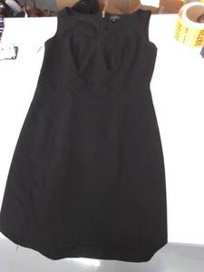 lot 33728 image: womens 4 petite dress