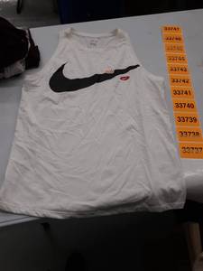 lot 33737 image: Womens tank top Large