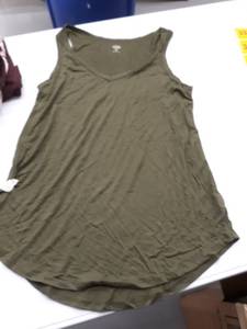 lot 33738 image: Womens tank top meduim