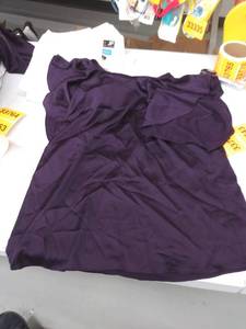 lot 33750 image: womens medium top