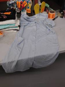 lot 33759 image: womens night gown medium, 2 buttons damaged