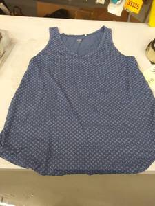 lot 33790 image: womens xl tank