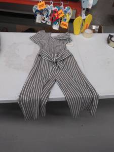lot 33803 image: girls size 14 jumpsuit