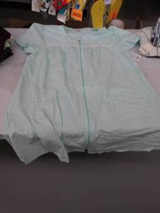 lot 33811 image: womens xl sleepwear