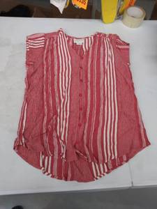 lot 33825 image: womens medium top