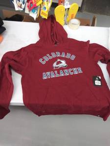 lot 33866 image: medium hoodie, one rivet for strings no longer attached
