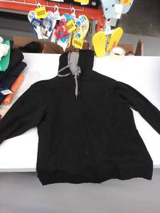 lot 33868 image: mens small hooded jacket