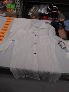 lot 33882 image: womens large shirt- dirty