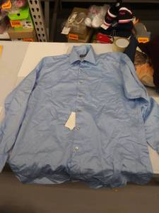 lot 33883 image: mens medium long sleeve-dirty