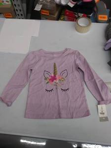 lot 33890 image: girls 4T shirt